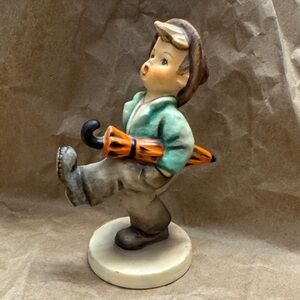 Hummel “happy traveller”